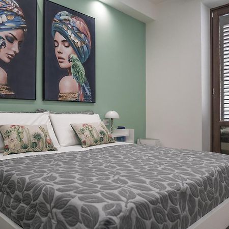 Casa Azzurra Rooms E Apartment Теразини Екстериор снимка