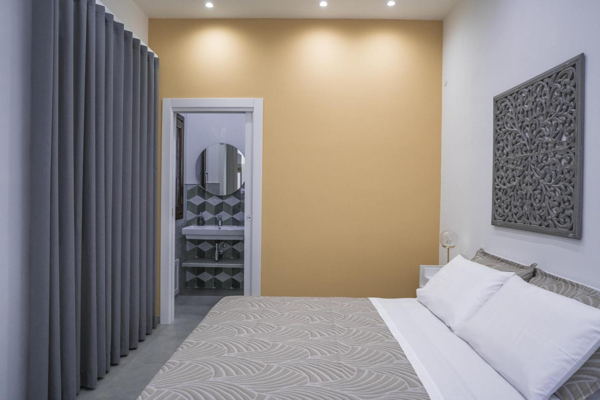 Casa Azzurra Rooms E Apartment Теразини Екстериор снимка